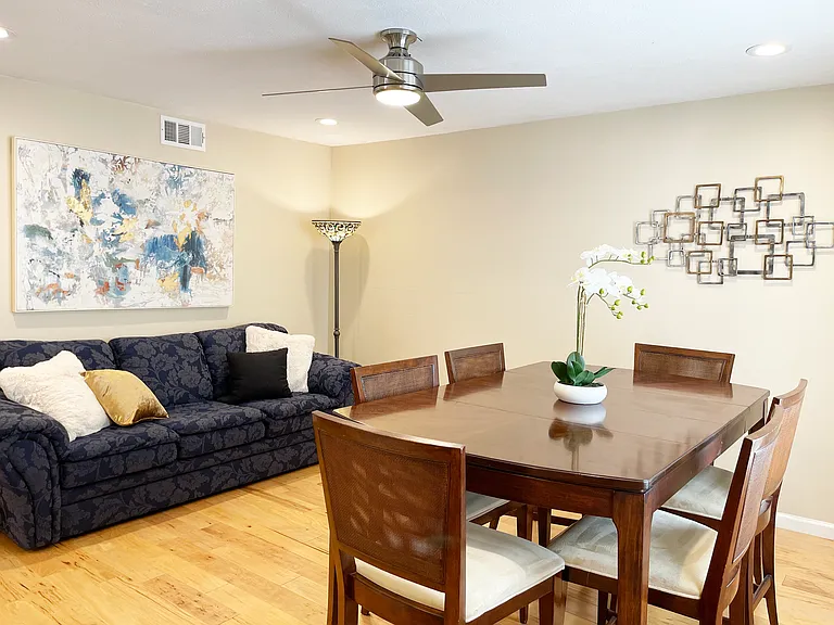 1126 Melrose Dr — Photo 39