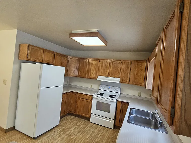 805 Whitetail St #24 — Photo 8