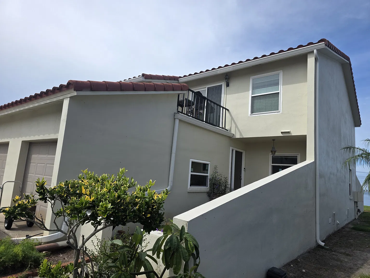 3 bed, 2.5 bath, 1650 sqft, $3,450 — Photo 3