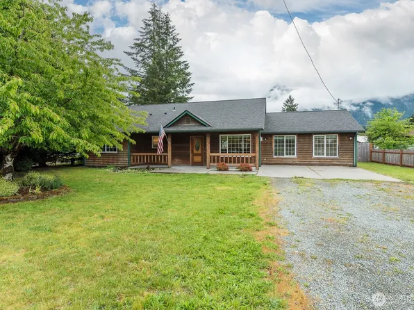 1015 Alvord Street, Darrington, WA 98241