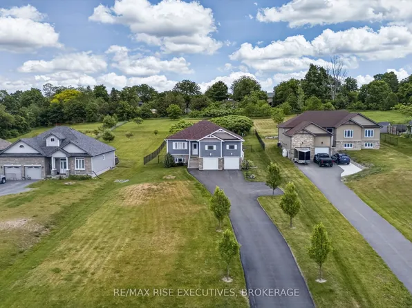 131 Morgan Dr, South Frontenac, ON K0H 2T0