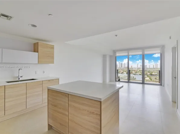 (undisclosed Address), North Miami Beach, FL 33160