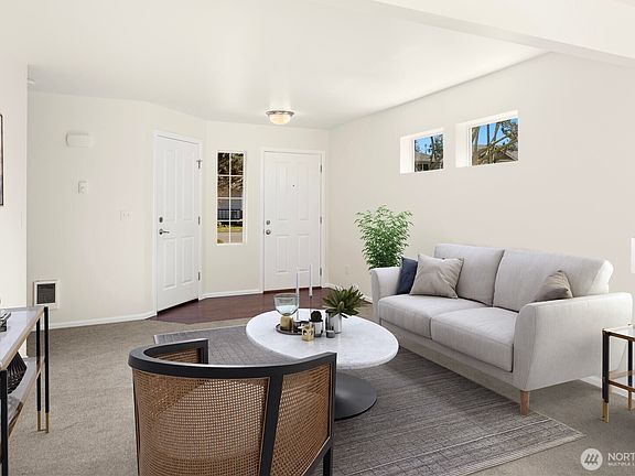 5th image of 4750 Strathmore Circle SW