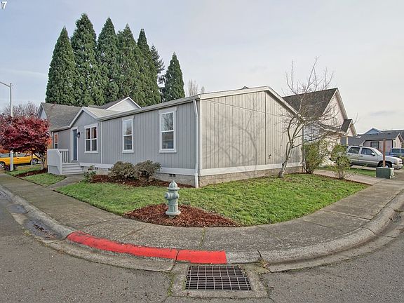 3rd image of 3948 Witter Ln NE #31