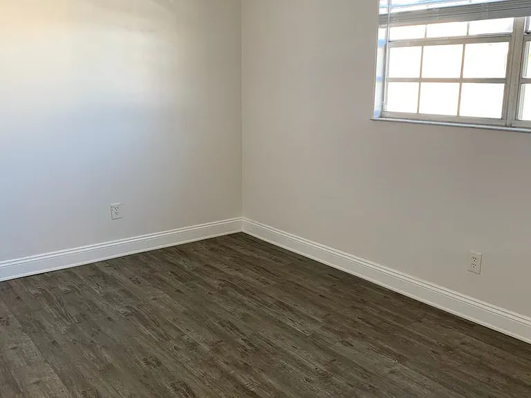 5648 Townhouse Dr — Photo 10