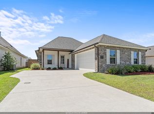 5159 Black River Rd, Darrow, LA 70725