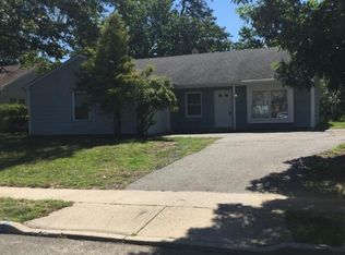 1241 Medina Rd, Lakewood, NJ 08701