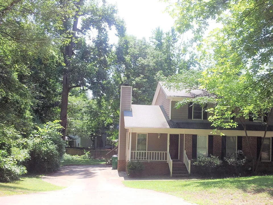 3317 Windsor Dr
