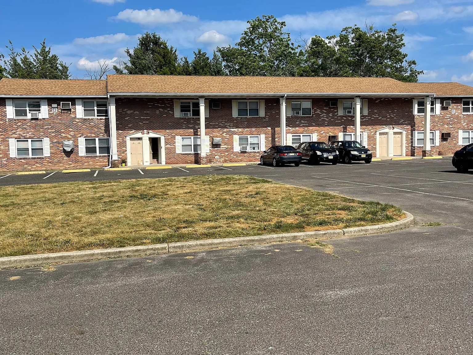 2 bed, 750 sqft, $1,500 — Photo 1