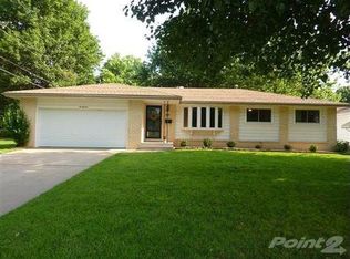 1019 W Crestview St, Springfield, MO 65807