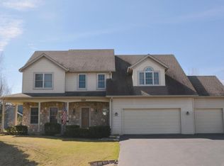 389 Lakewood Dr, Williams Bay, WI