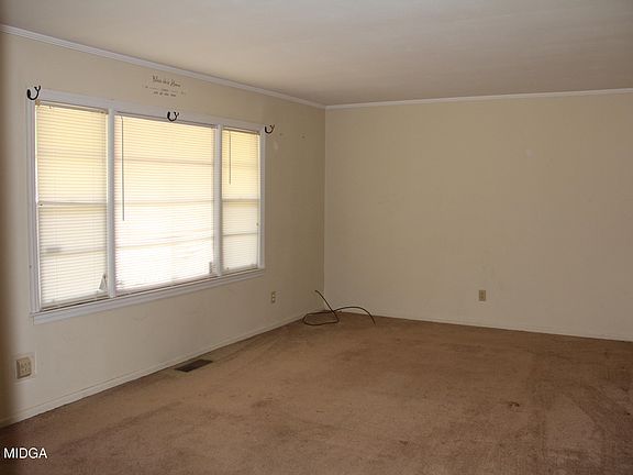 4th image of 3038 Debra Ann Dr