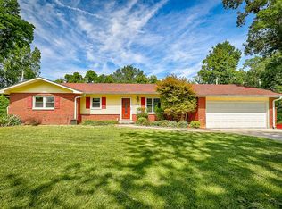 224 Highridge Dr, Belleville, IL 62223