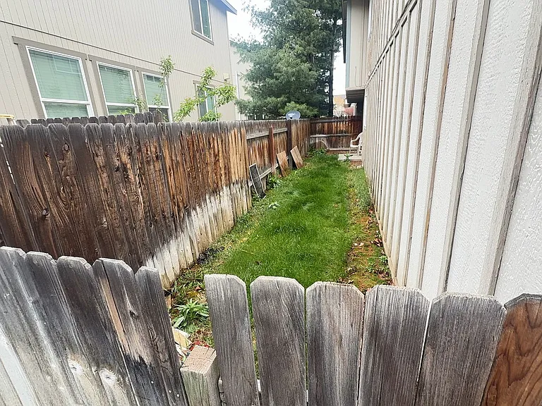 3016-3022 SW Juniper Ave — Photo 20