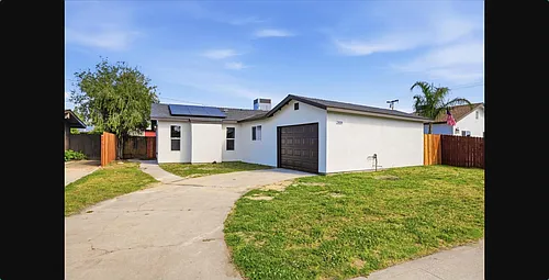 2020 Aspen St Photo 1