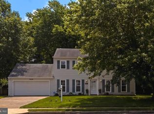 5416 Dunsmore Rd, Alexandria, VA 22315