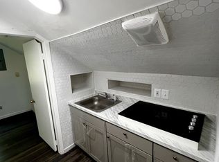 113 Bay Ave APT 5, Patchogue, NY 11772