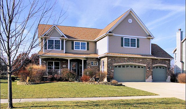 1st image of 305 Lakeview Dr