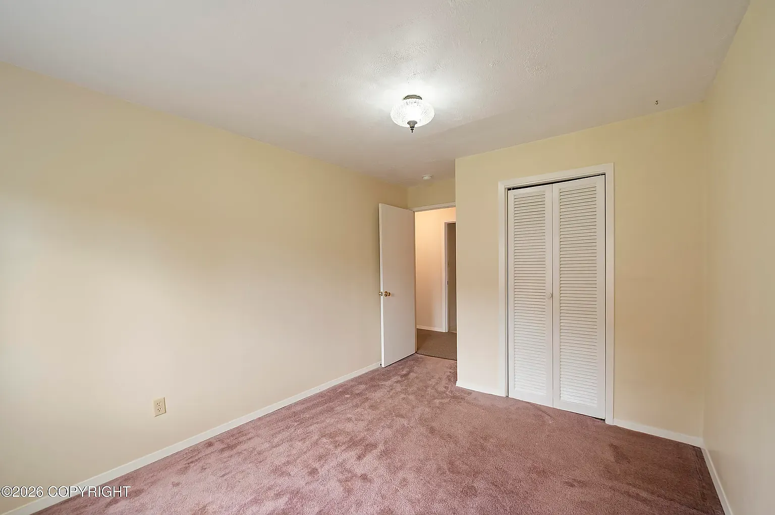 2 bed, 1000 sqft, $1,600 — Photo 1