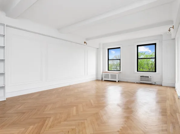 340 Riverside Drive image 1 of 6