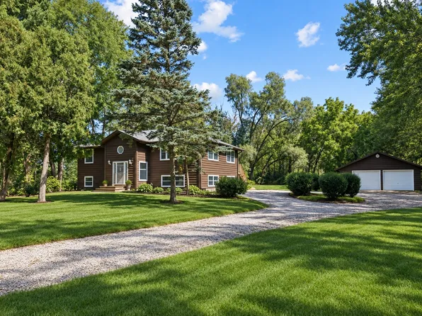 4512 S Ridgeway Rd, Ringwood, IL 60072