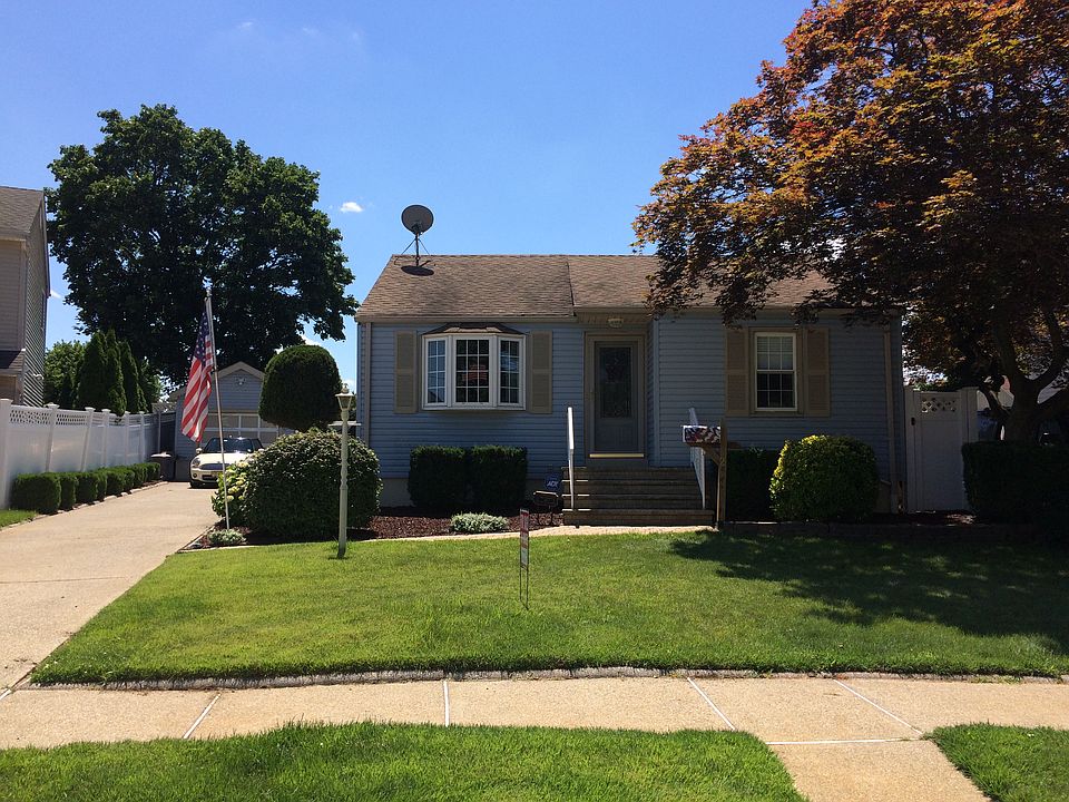 Street View - Curb Appeal!