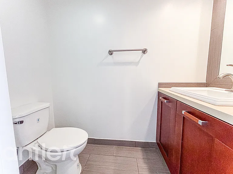 1241 S Sherbourne Dr #GPH4 — Photo 29
