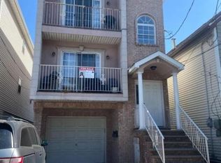 661 S Park St, Elizabeth, NJ 07206