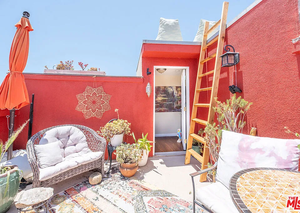5254 Corteen Pl #10
