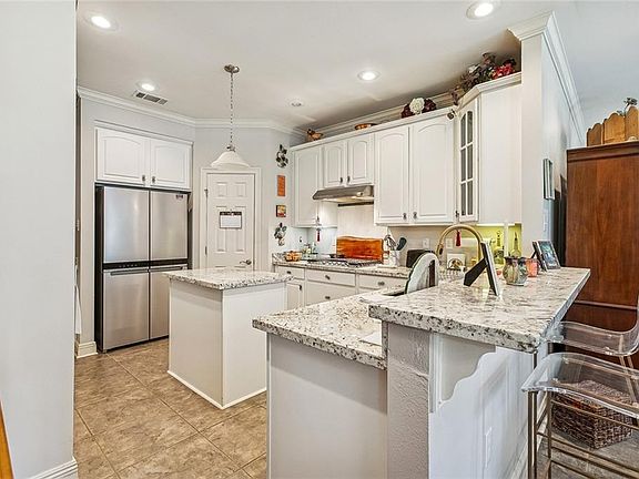 5th image of 107 Mount Carmel Ct