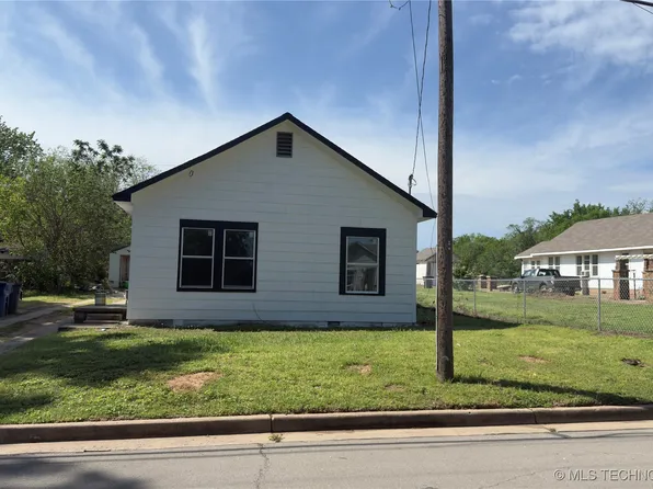 4542 W 8th St, Tulsa, OK 74127