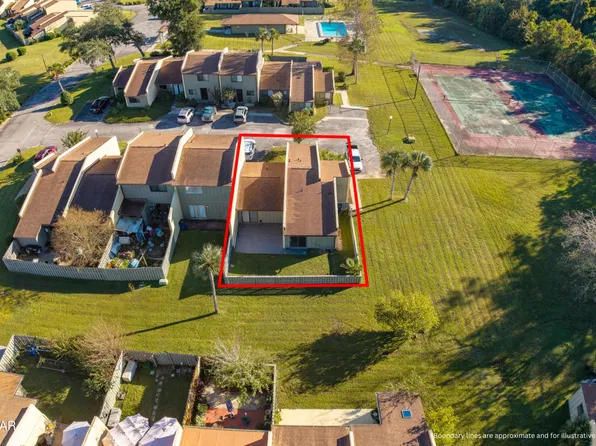 1025 W 19th St #D9, Panama City, FL 32405