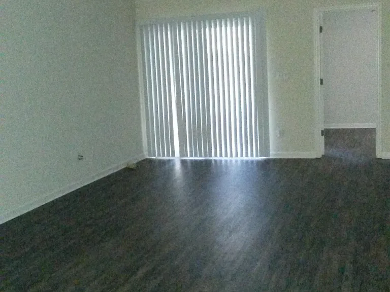 2400B Barcelona Ct — Photo 3