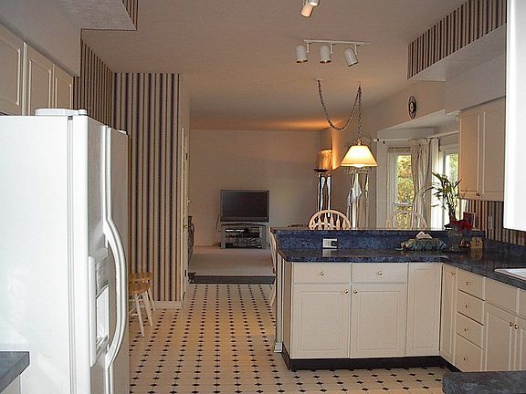 Kitchen-Family Room