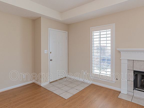 5th image of 2614 Queens Hollow Ct