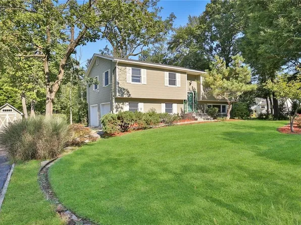 100 Renee Lane, Bardonia, NY 10954