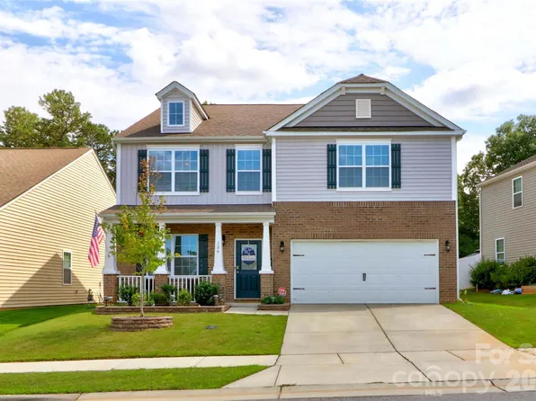 124 Kingsway Dr, Mooresville, NC 28115