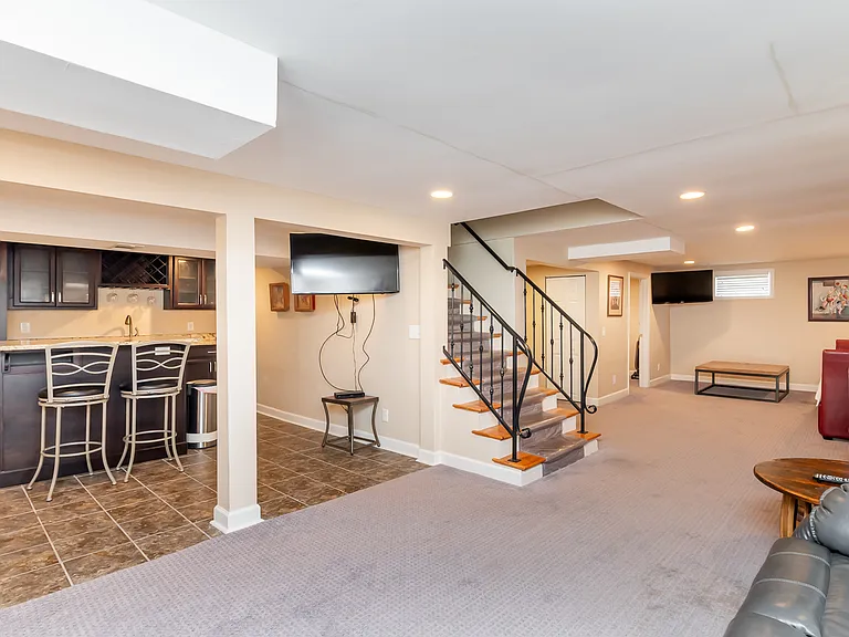 2223 Strathmoor Blvd #FURNISHED — Photo 48