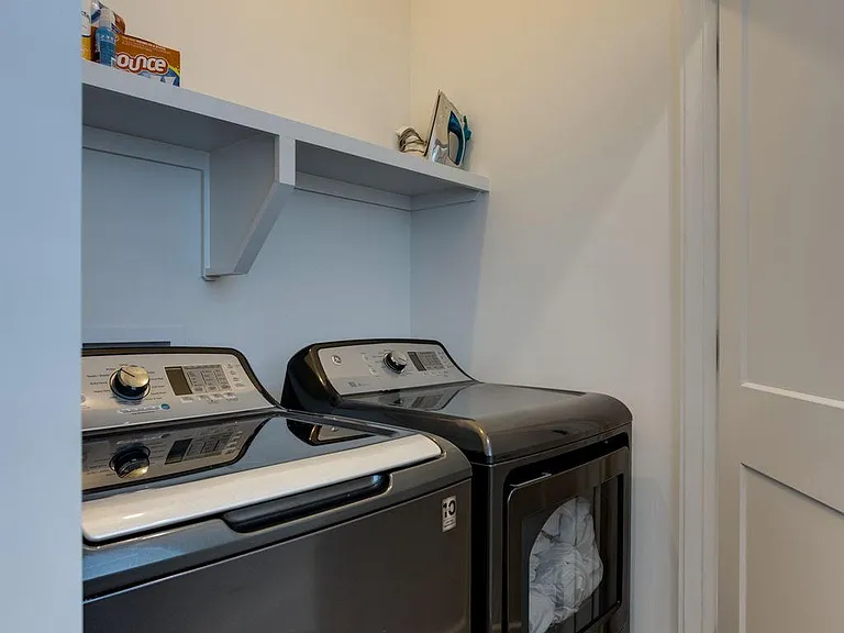 6108 California Ave — Photo 33