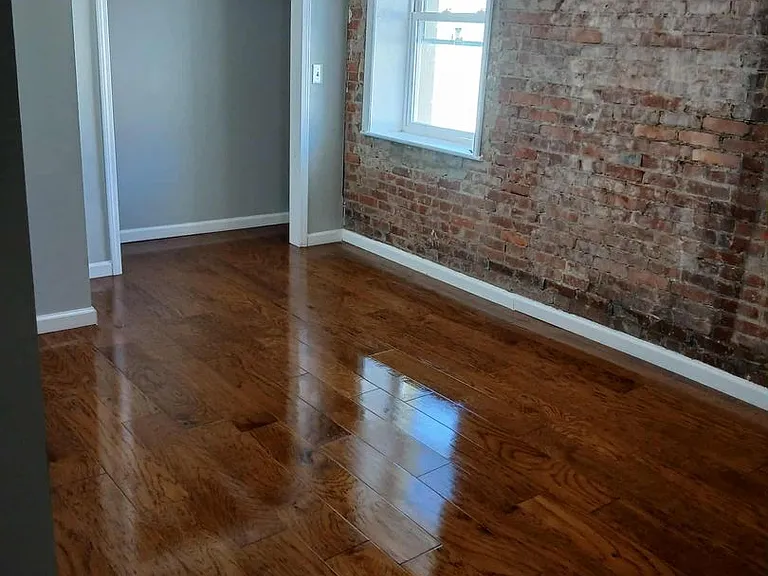 111 N Main St #5 — Photo 7