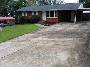 4104 Ranch Road, Johnson City, TN 37601