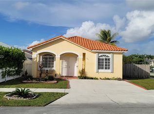 405 W 69th Pl, Hialeah, FL 33014
