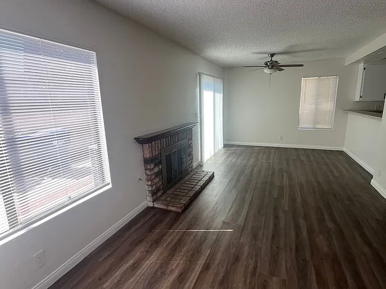 555 Azusa Ave #15 — Photo 6