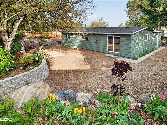 2nd image of 1385 Tioga Way