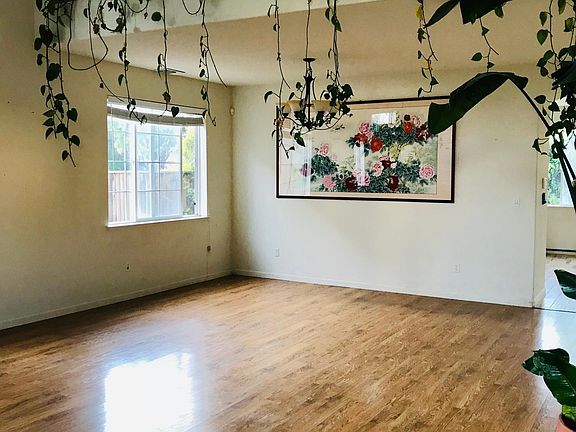 5th image of 3620 Sky Park Pl