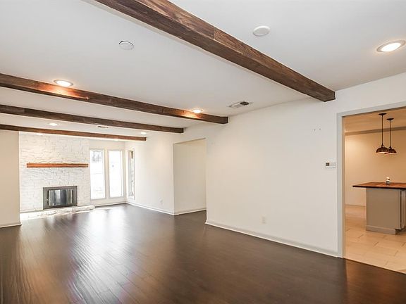 5th image of 2216 Wilson Dr