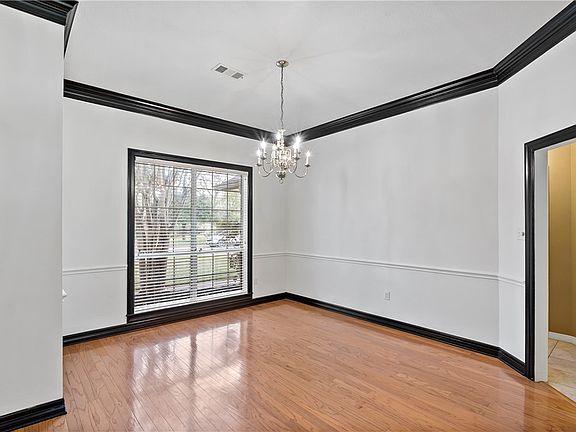 5th image of 809 Holston Hills Dr