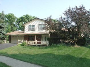 1435 Kathleen Way, Elk Grove Village, IL 60007