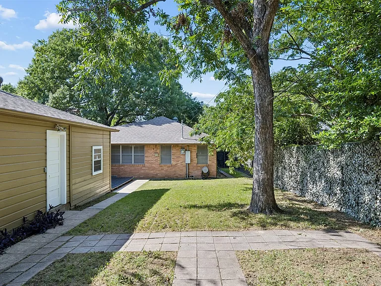 2728 Alco Ave — Photo 25