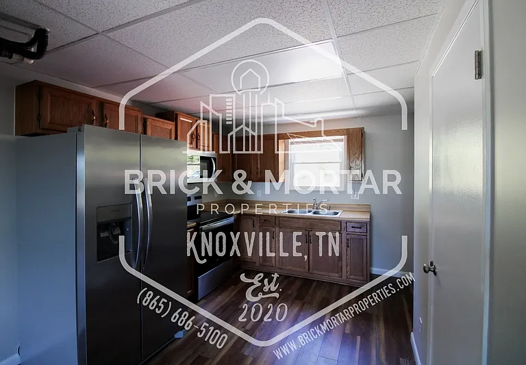 1017 Clendenen Rd — Photo 5